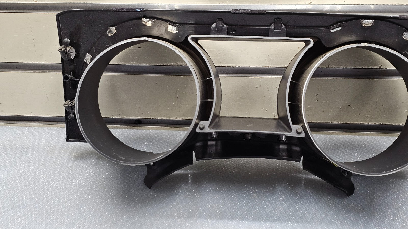 🔥05-09 Mustang Center Dash Instrument Cluster Bezel Speedometer Trim Black C32