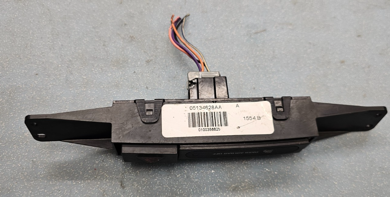 🔥01-07 CARAVAN Grand Caravan Town & Country  warning HAZARD LIGHT SWITCH BLACK