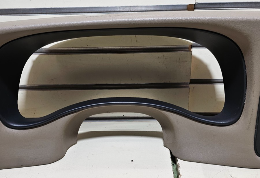 🔥99-02 Silverado Tahoe Instrument Cluster Speedometer Dash Panel Bezel Tan C4