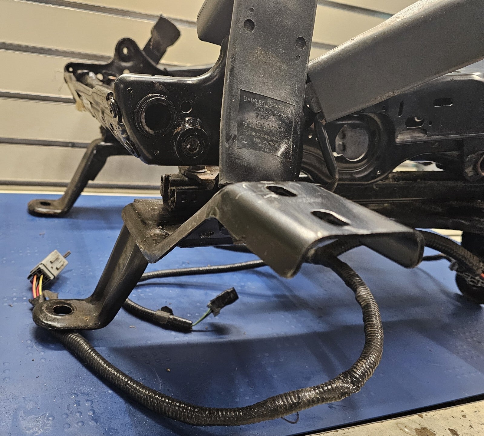 🔥06-08 Dodge Ram Electric Front Left Driver Adjustable Seat Track Control Motor