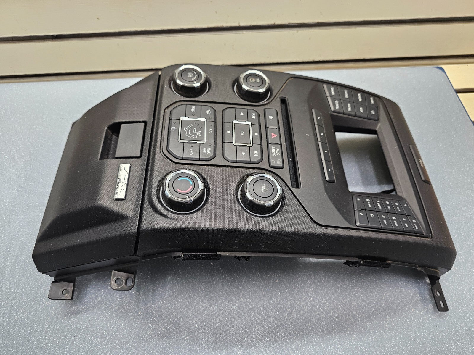 🔥13-14 Ford F150 4.2" Display Radio Heater Control Bezel Cover Lower Glove Box