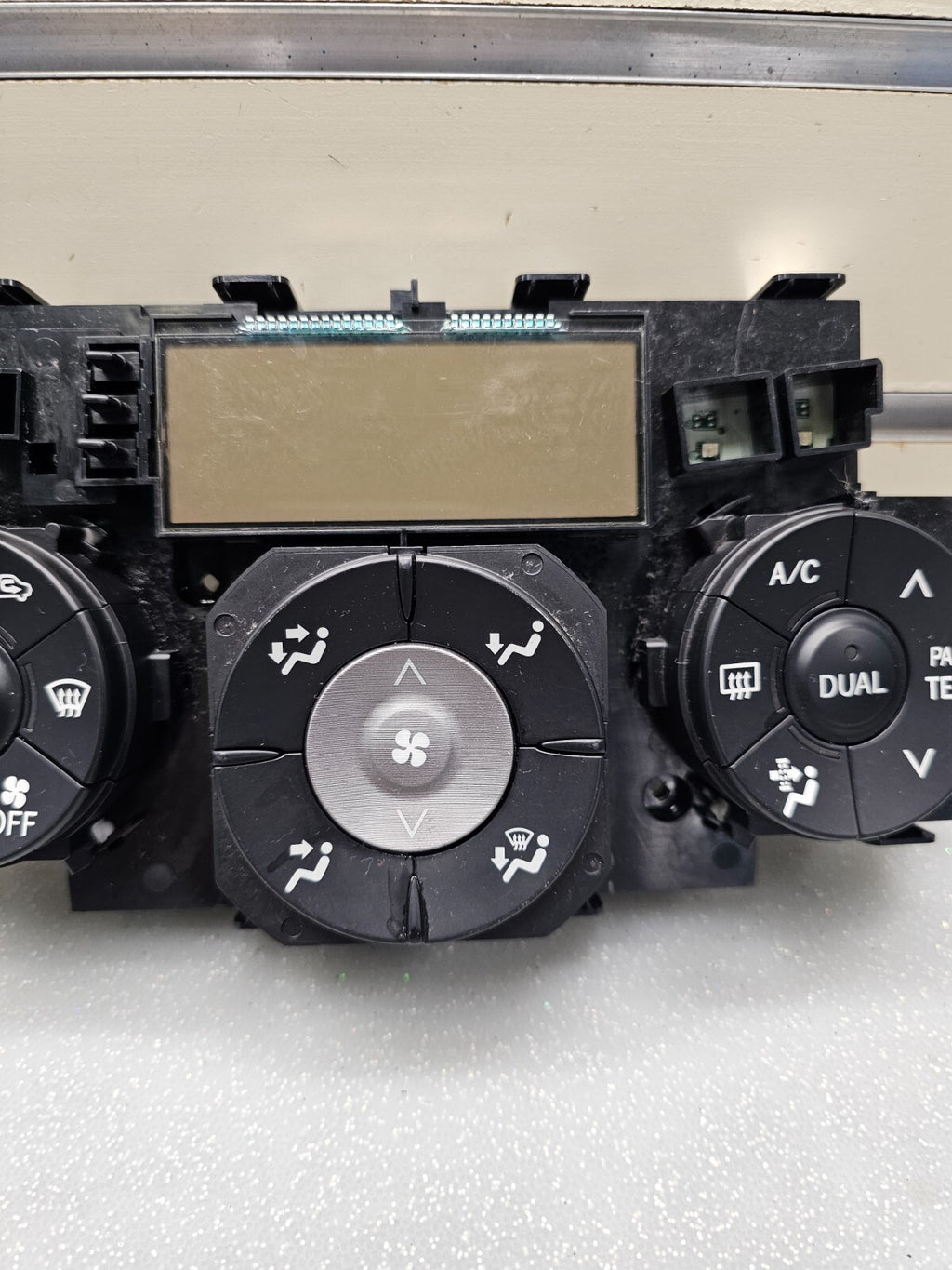 🔥06-12 Toyota RAV 4 Manual Ceneter Dash A/C Heater Climate Temperature Control