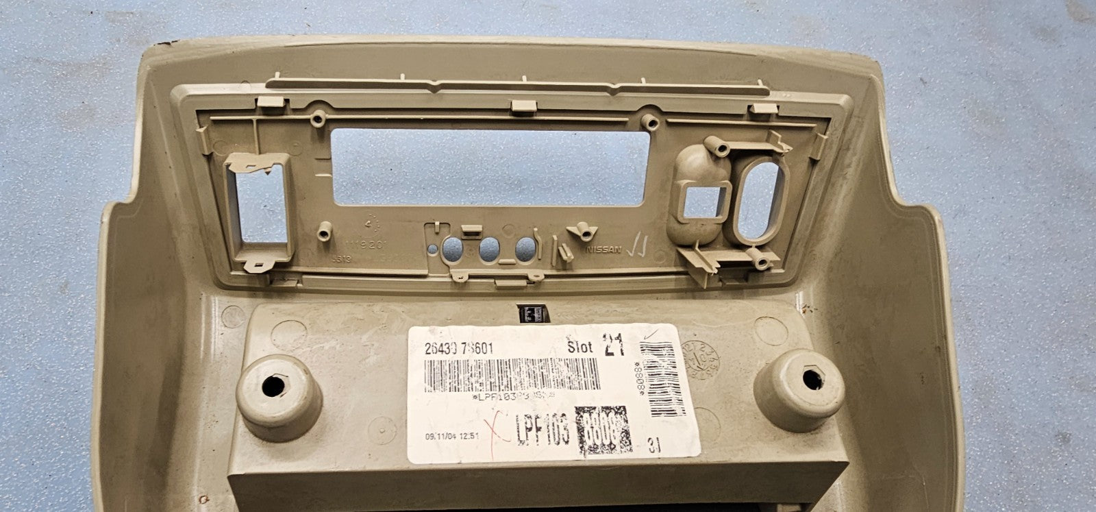 🔥04-08 Armada QX56 Overhead Console Dome Light Lamp Sun Roof Storage Tan
