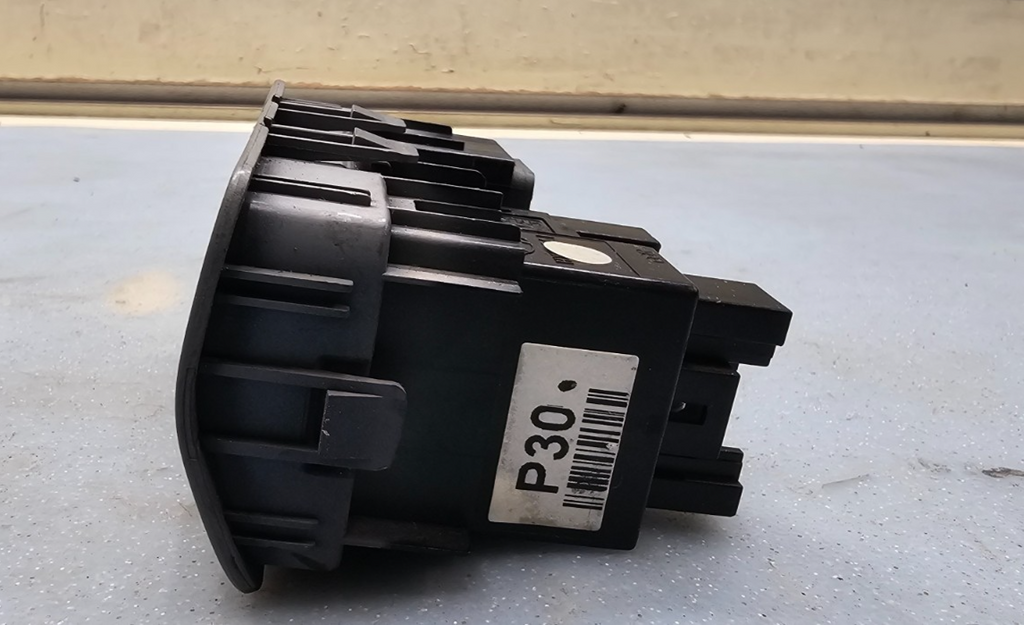 🔥2012-2017 Hyundai Accent OEM Dimmer Active ECO Traction Control Switch Silver