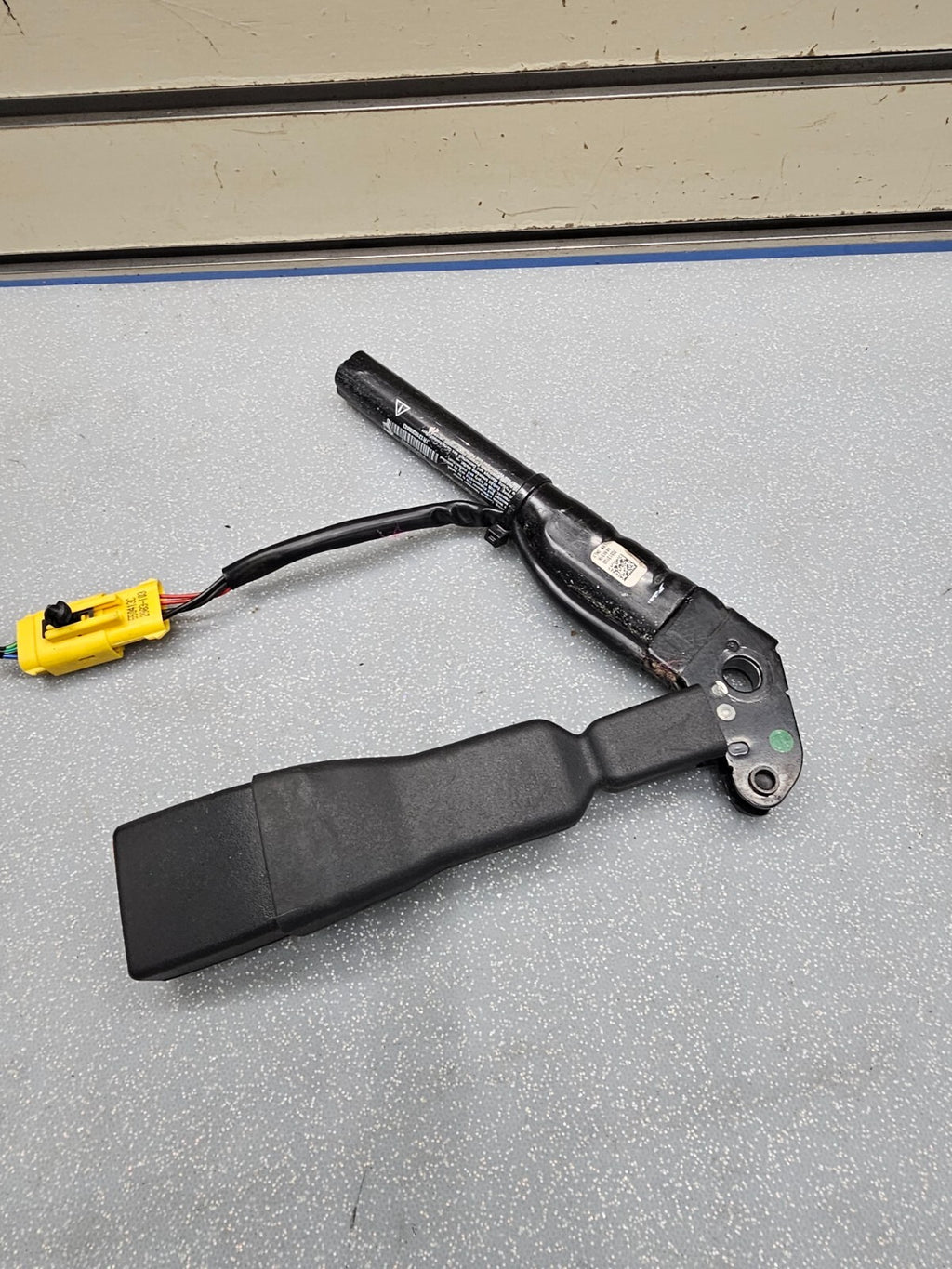 🔥11-20 GRAND CARAVAN TOWN COUNTRY LEFT DRIVER FRONT SEAT BELT BUCKLE LATCH OEM
