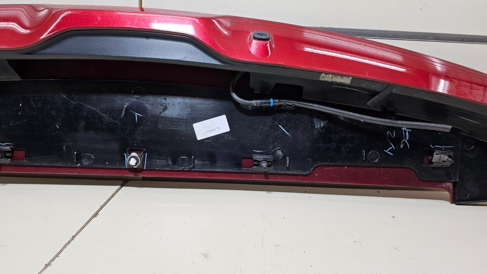 🔥11-17 Compass Upper Lift Tail Gate Hatch Spoiler Third Brake Light Wing Red