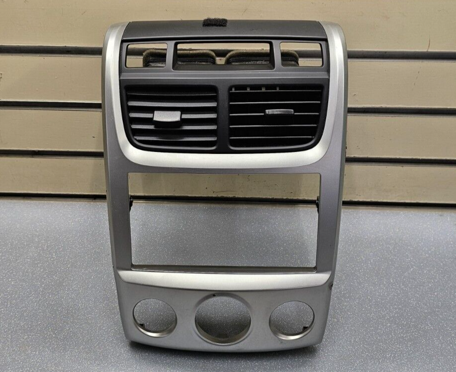 05-09 SPORTAGE CENTER DASH RADIO STEREO BEZEL TRIM PANEL CLIMATE CONTROL SILVER