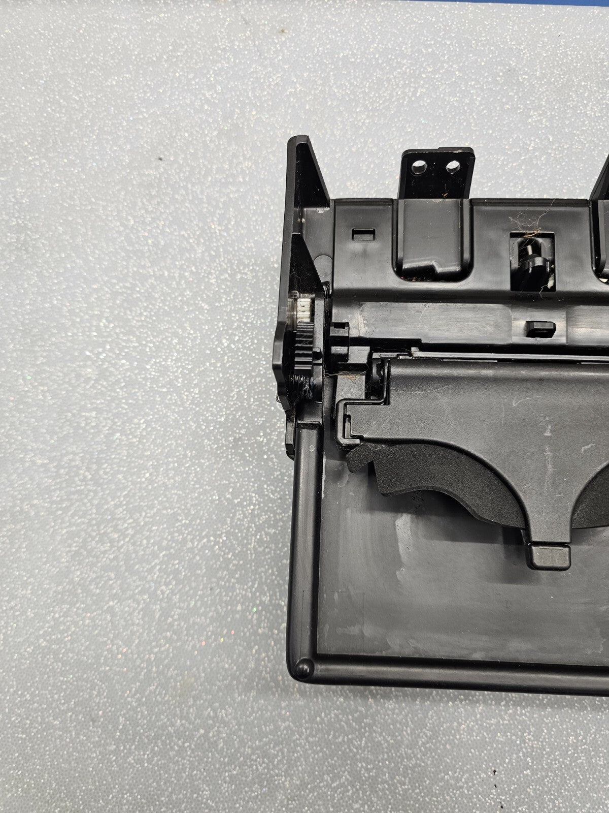 🔥02-06 Toyota Camry Center Console Lid Front Cup Holder drink holder Armrest