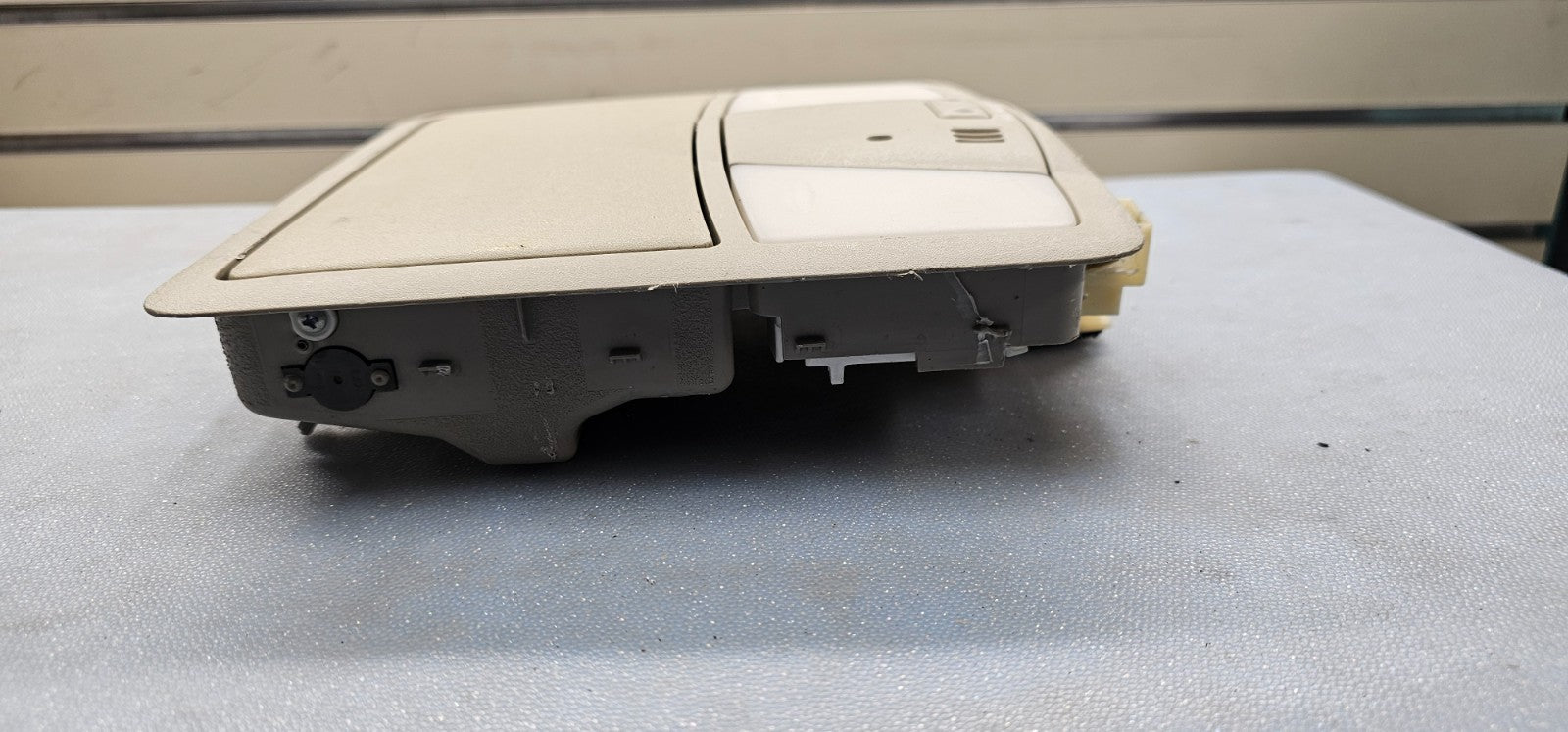 🔥07-14 Maxima Murano Altima Overhead Console Storage Dome Map Light Lamp Tan