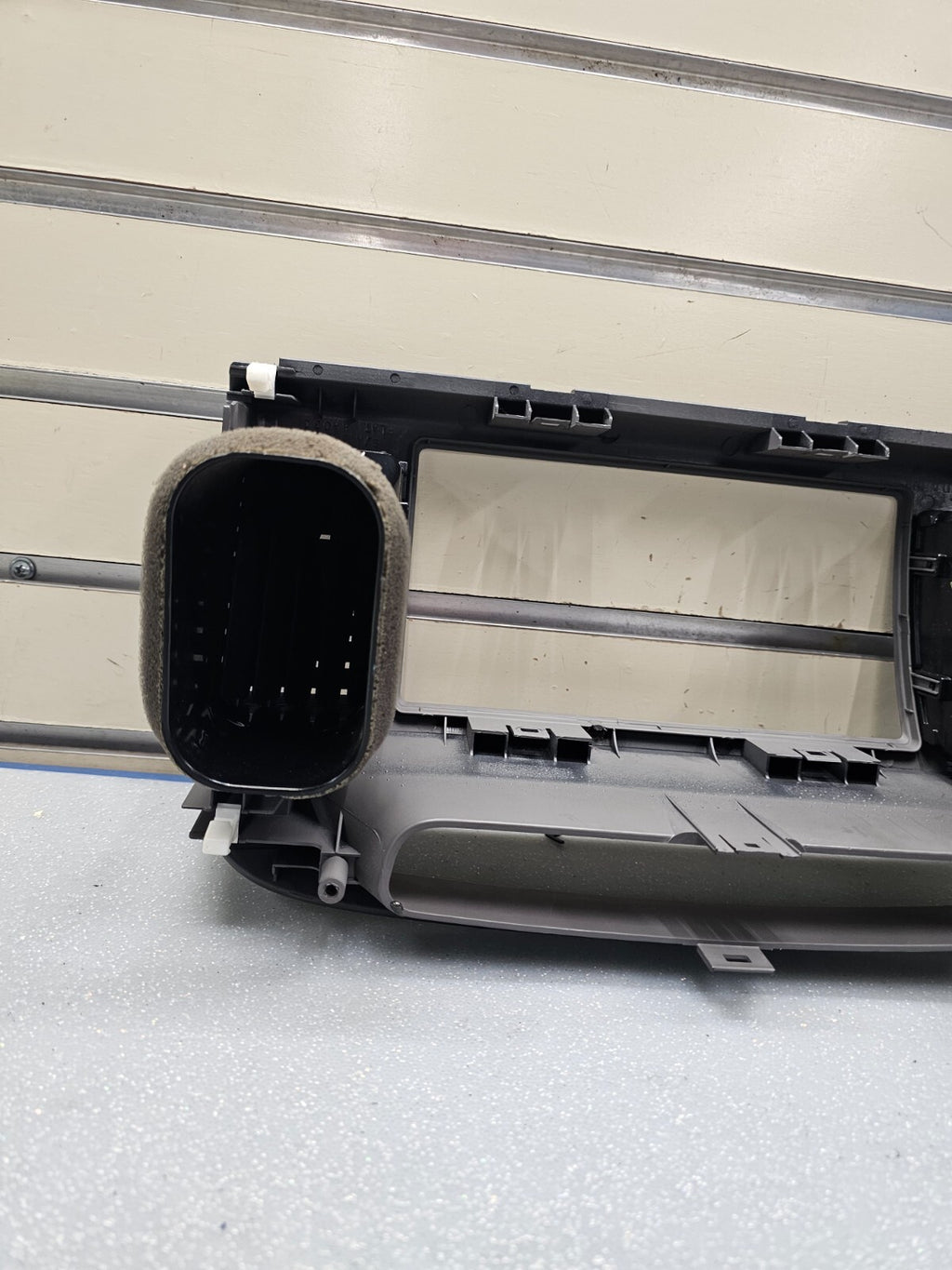 🔥02-06 Toyota CAMRY Center Dash RADIO Surround BEZEL Trim Panel Assembly Gray