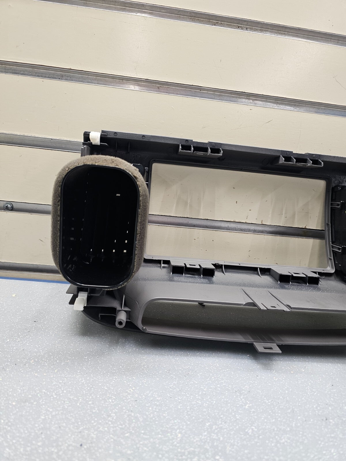 🔥02-06 Toyota CAMRY Center Dash RADIO Surround BEZEL Trim Panel Assembly Gray
