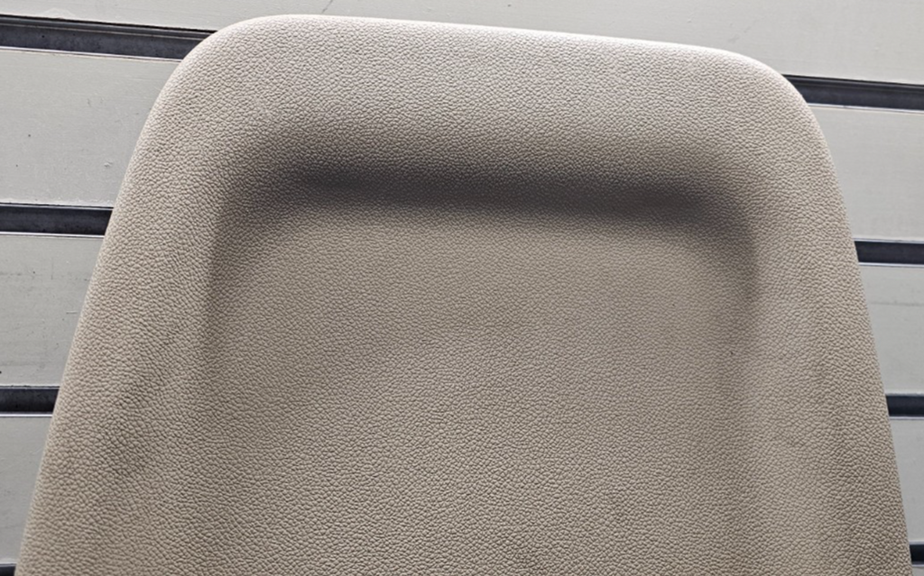 🔥07-13 Yukon Tahoe Suburban Front Right Passenger Seat Back Panel Cover Tan