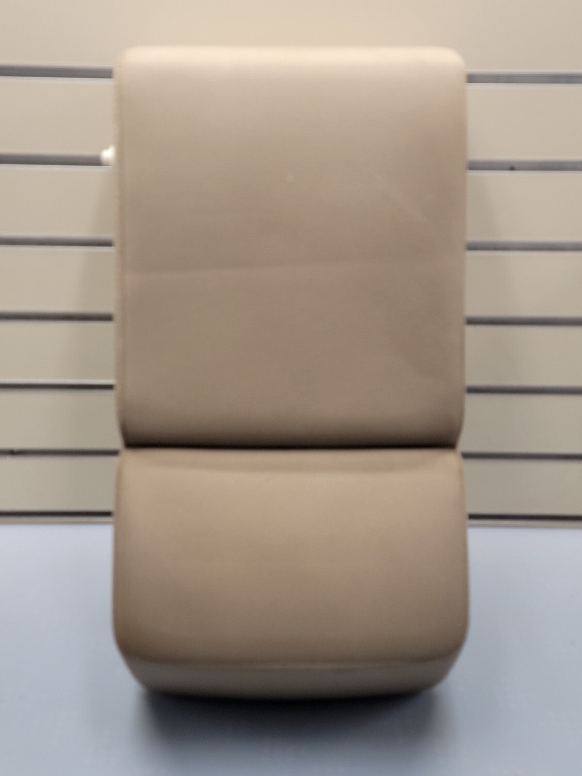 04-08 Ford F-150 Jump Seat Center Console Armrest w/2 Cup Holder Cloth Tan JS1