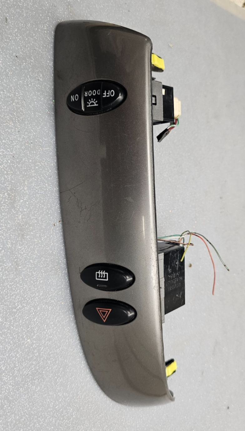 🔥04-10 Toyota Sienna Dash Hazard Defrost Light Door Switch Trim Bezel Silver