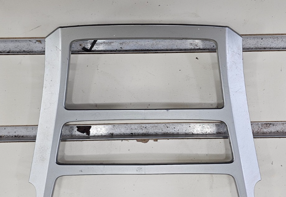 🔥2008-2013 Cadillac CTS Radio Control Panel trim bezel gray B44