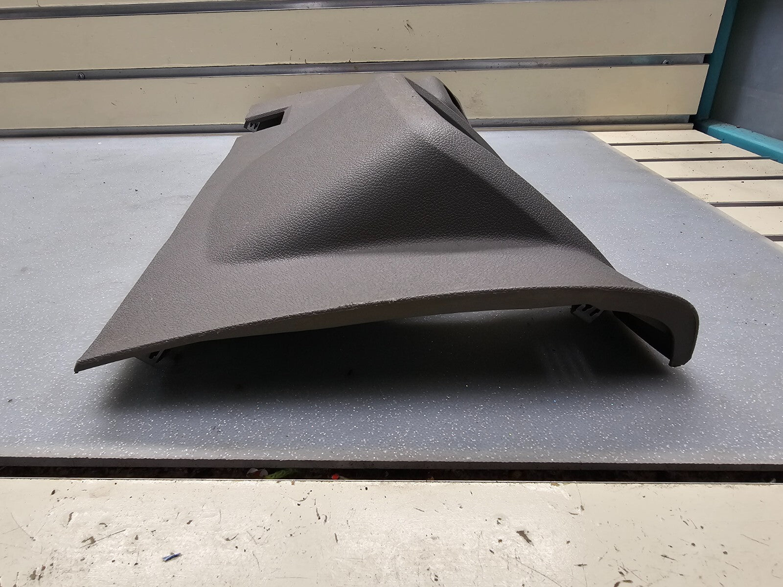 🔥09-17 Traverse Knee Bolster Trim Left Driver Front Dash Lower Cover Gray OEM
