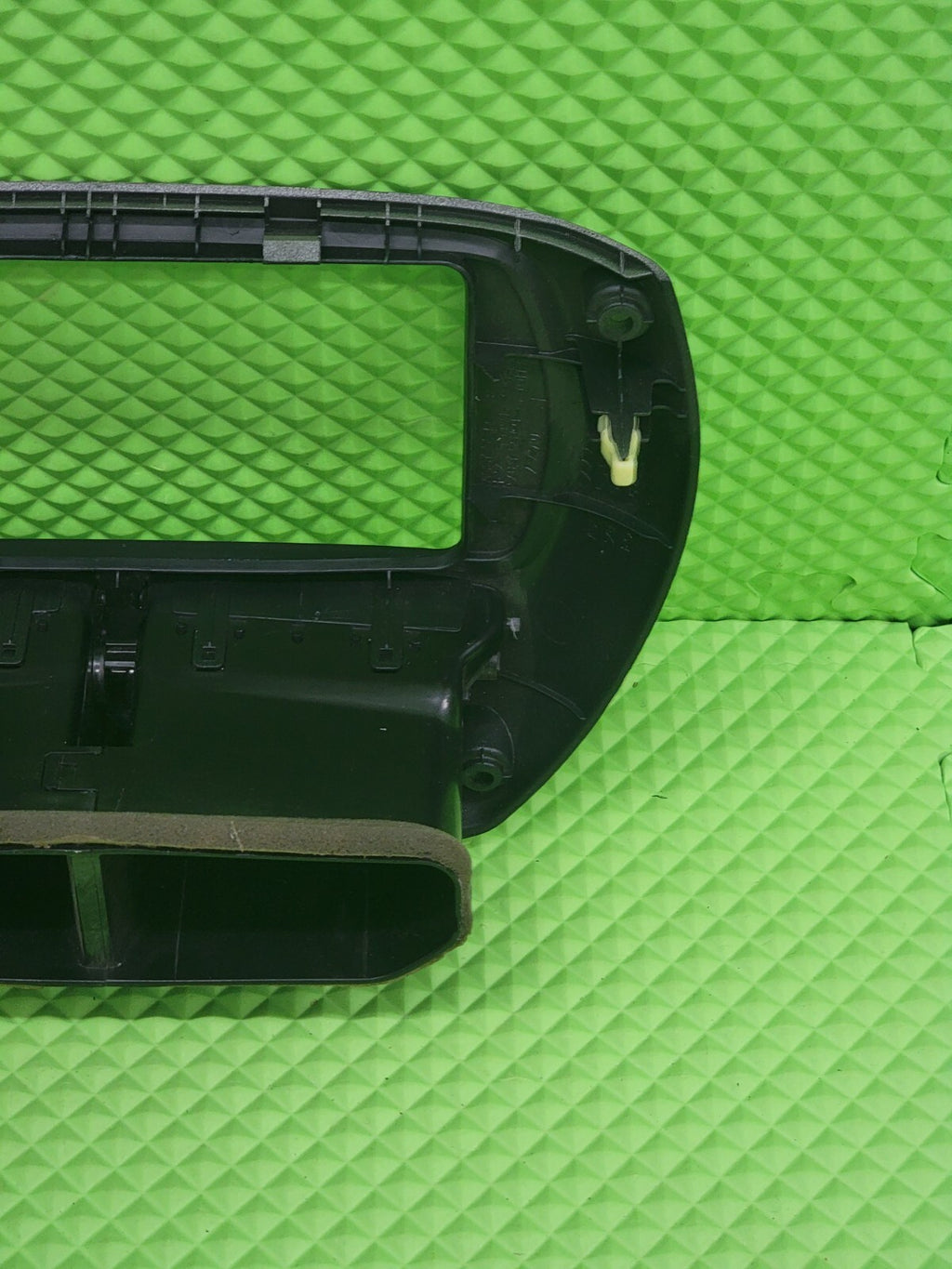 🔥2001-2003 Toyota Rav4 Center Dash Molding Trim Air Vents Radio Bezel gray B57