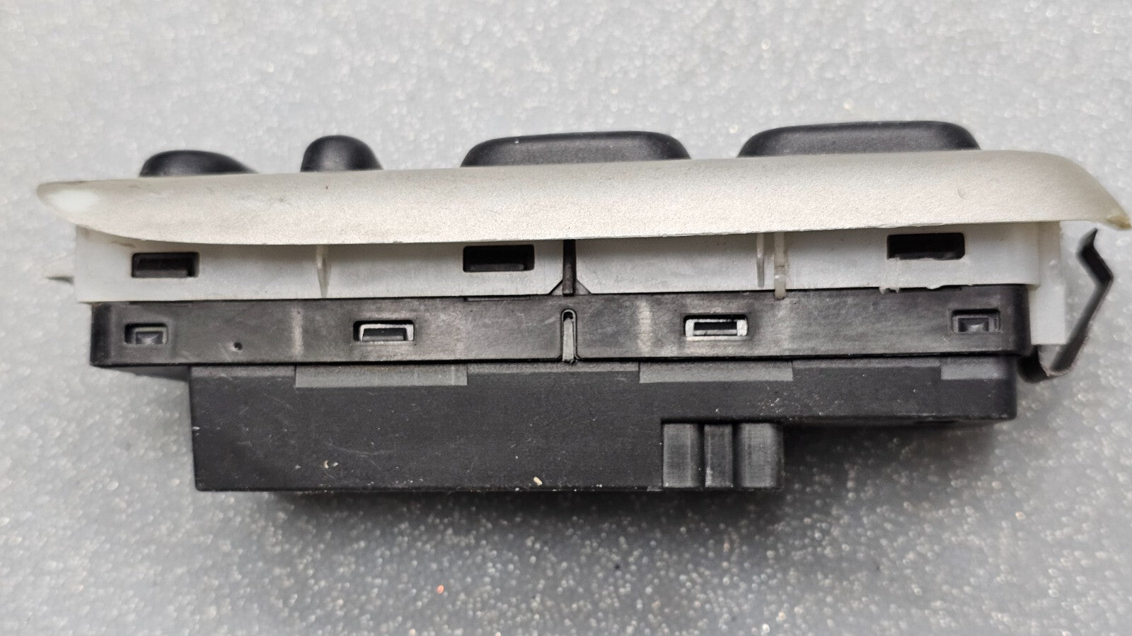 01-07 Escape Mariner Tribute Front Left Driver Master Door Window Switch LT Tan