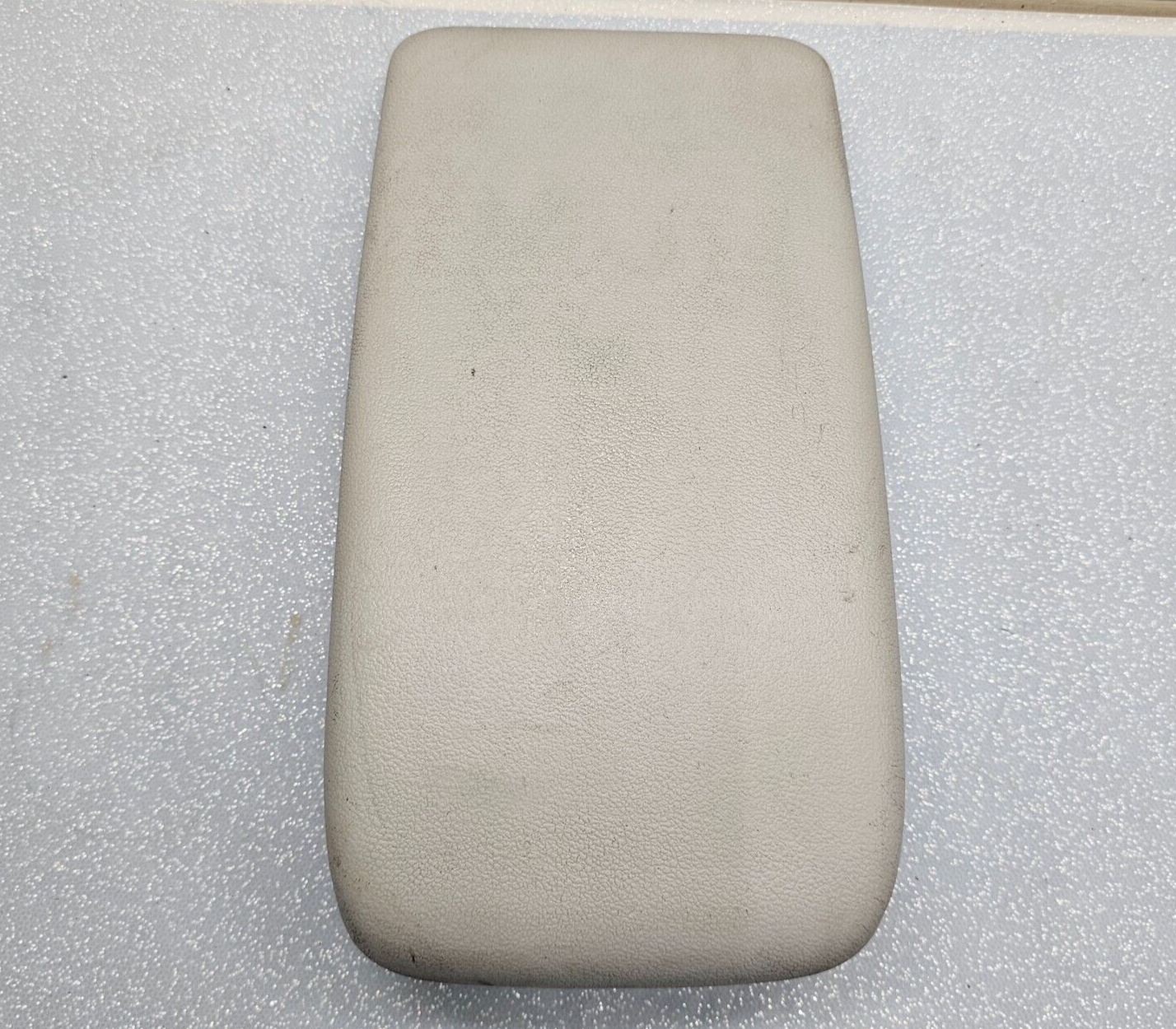 05-10 Cobalt Pontiac G5 Front Center Console Lid Arm Rest Cover Assembly LT TAN