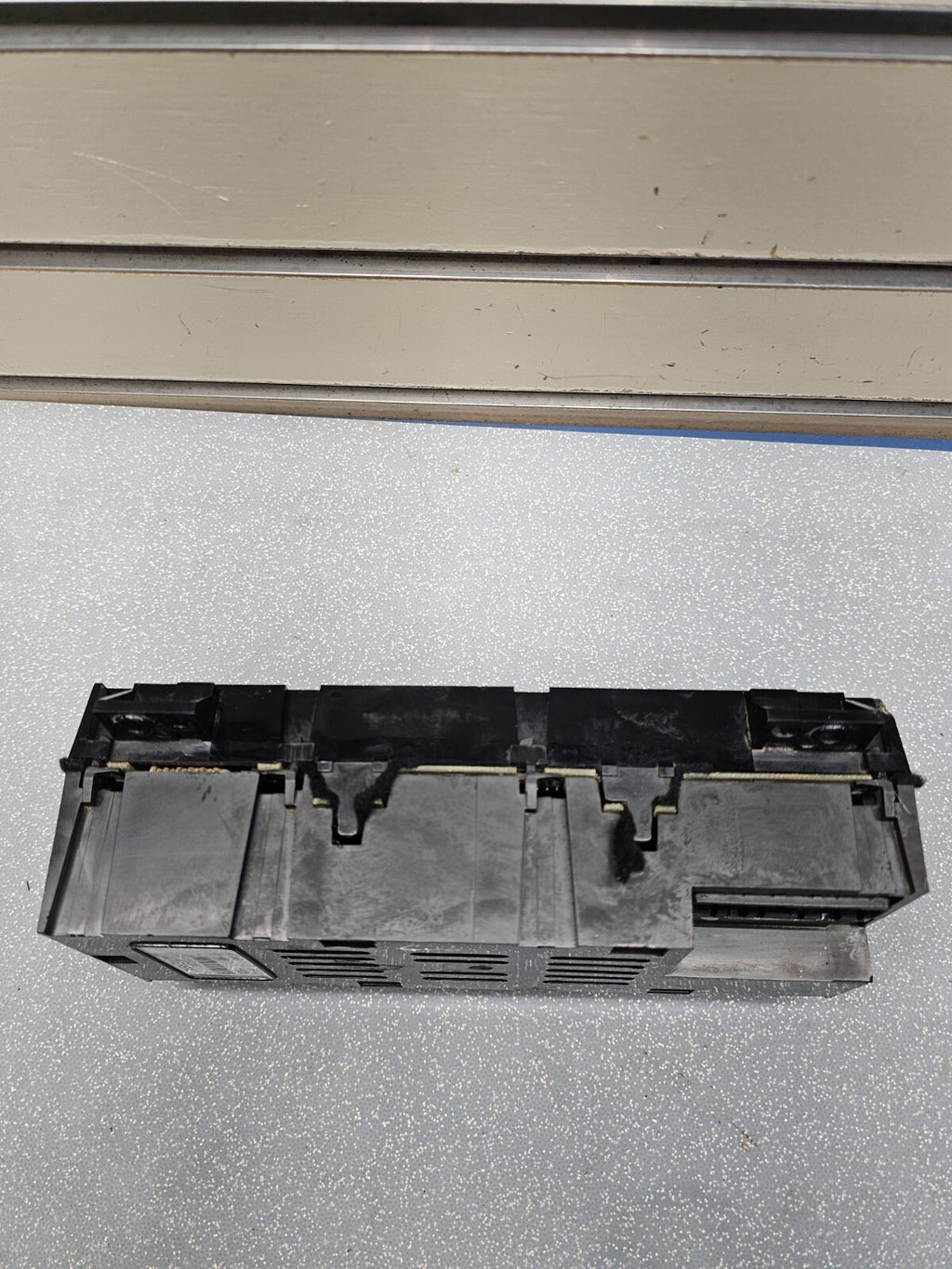 1993-1995 Jeep Grand Cherokee ZJ Vehicle Information Center Display VIC Assembly
