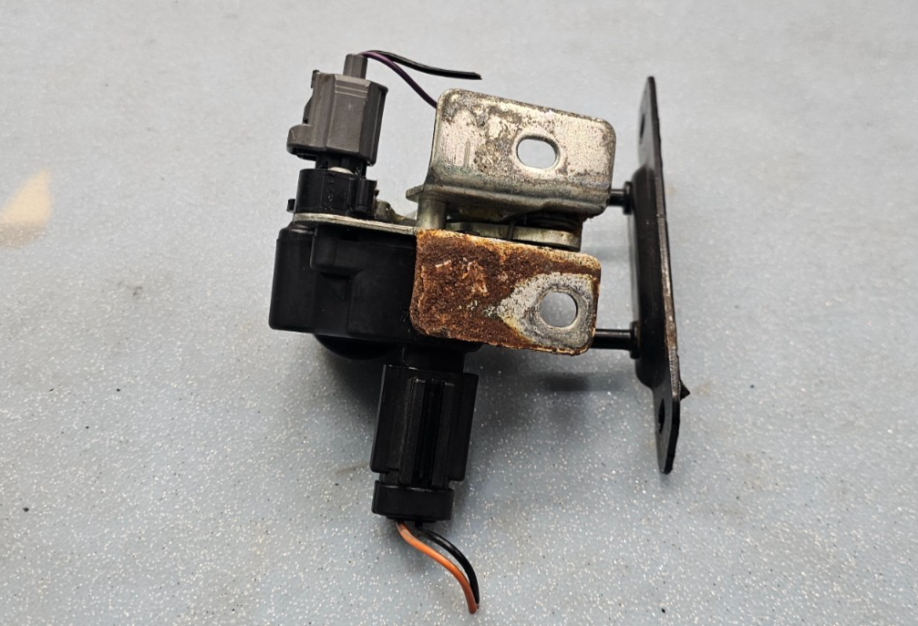 🔥02-07Jeep Liberty Rear Glass Latch Hatch glass Lift Gate Glass Power Actuator
