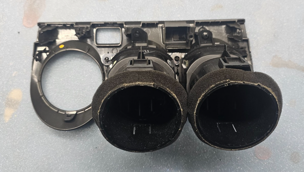 🔥07-12 Nissan ALTIMA0 Dash Center AC HEATER AIR MIDDLE VENT TRIM BLACK