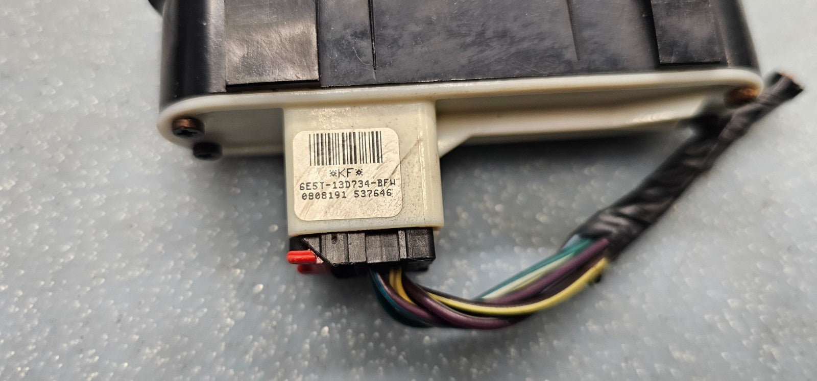 🔥06-09 FUSION MERCURY MILAN CENTER DASH HAZARD BUTTON SWITCH PASS RADIO BEZEL