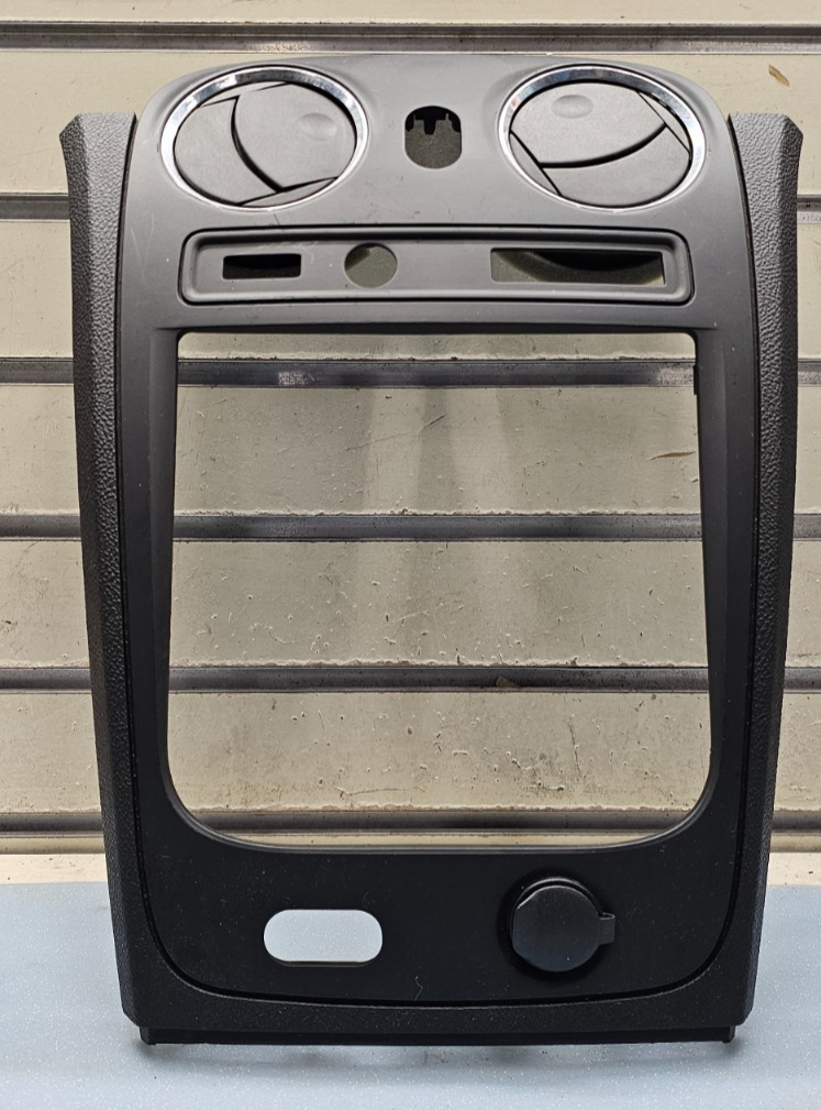 🔥06-11 Chevrolet HHR Center Dash Radio Trim w Vents B37 black