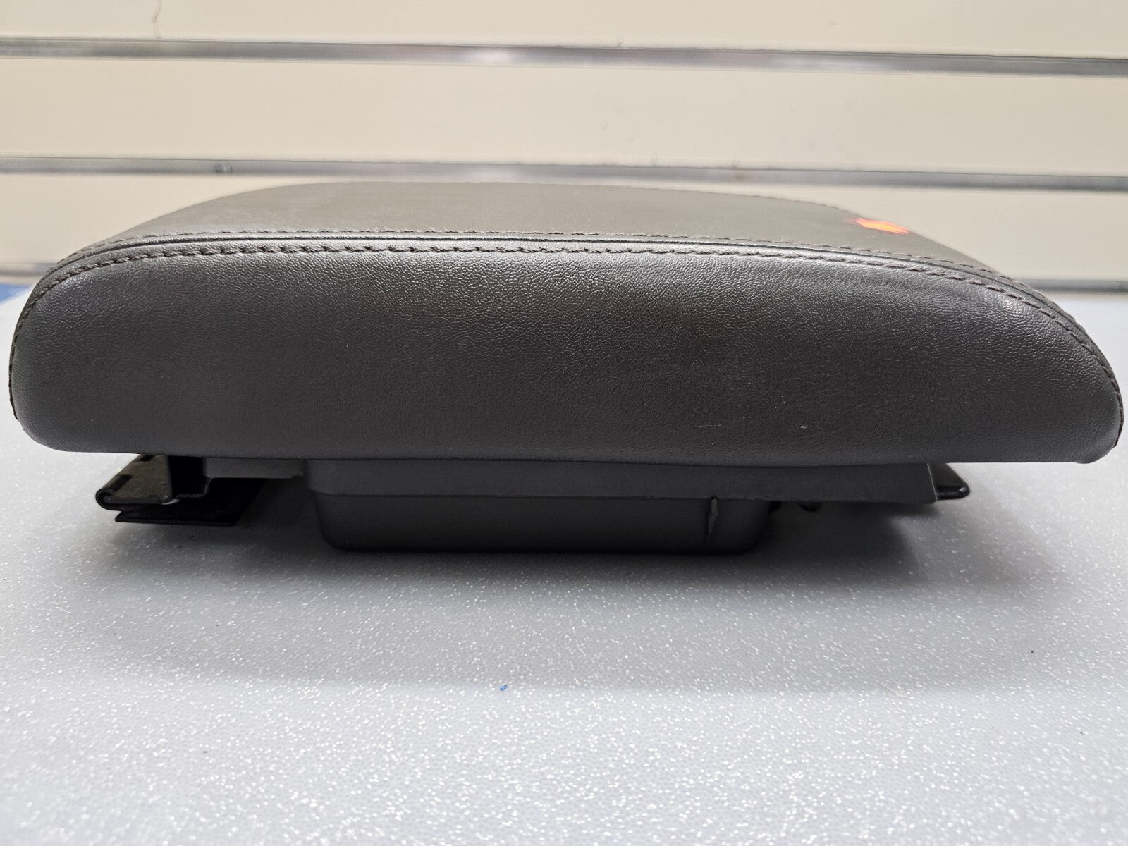 10-12 Fusion Milan Front Center Console Lid Armrest Cover Top Pad Assembly Black