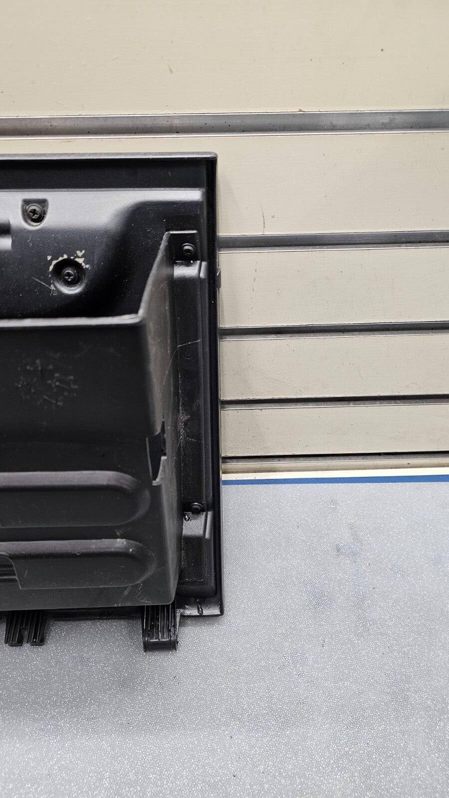 🔥01-05 PT Cruiser Dash Glove Box Compartment Assembly Instrument Panel Black