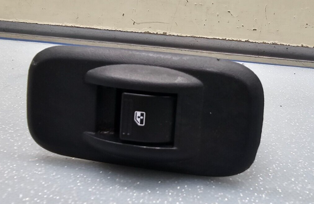 🔥06-09 Trailblazer Window Switch Front Right Passenger/Left Driver BLACK WS21