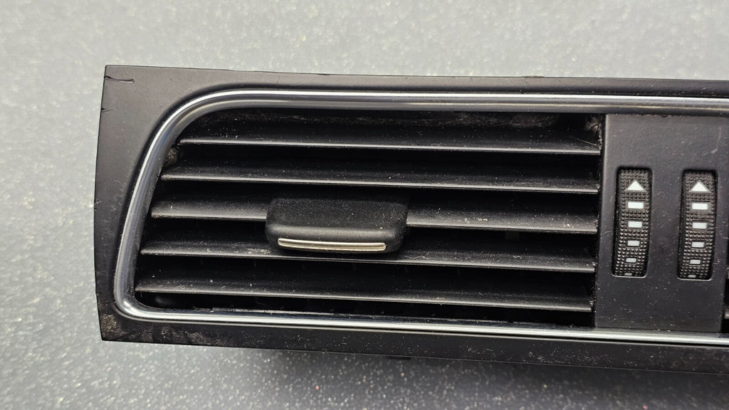 09-12 Audi A4 S4 A5 Center Dash AC Air Vent Heater Conditioner Instrument Black