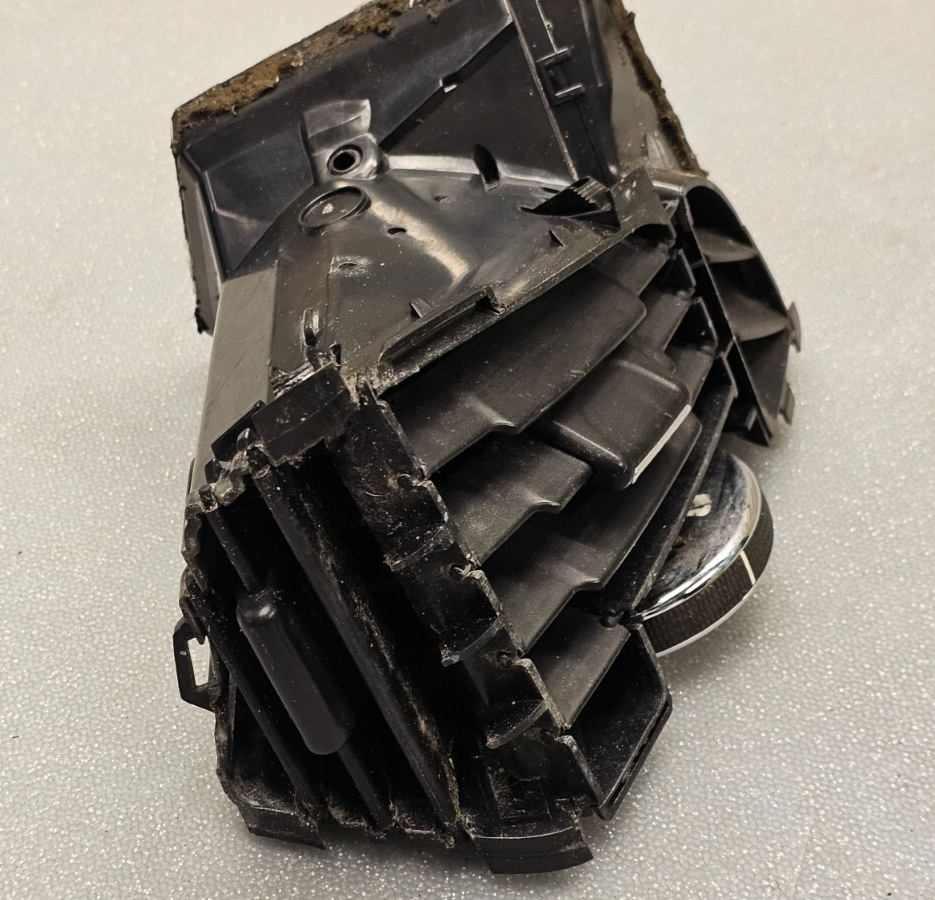 🔥13-19 Ford Escape Dash Right Passenger AC A/C Air Vent Heater Panel Assembly