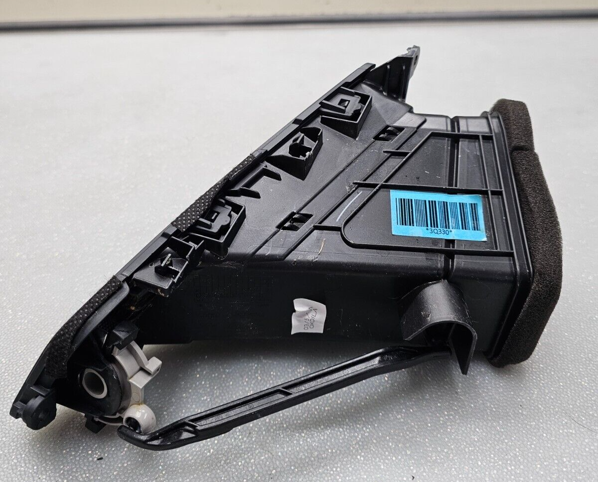 🔥2011 - 2013 Hyundai Sonata Driver & Passenger Center Dash Air Vents OEM