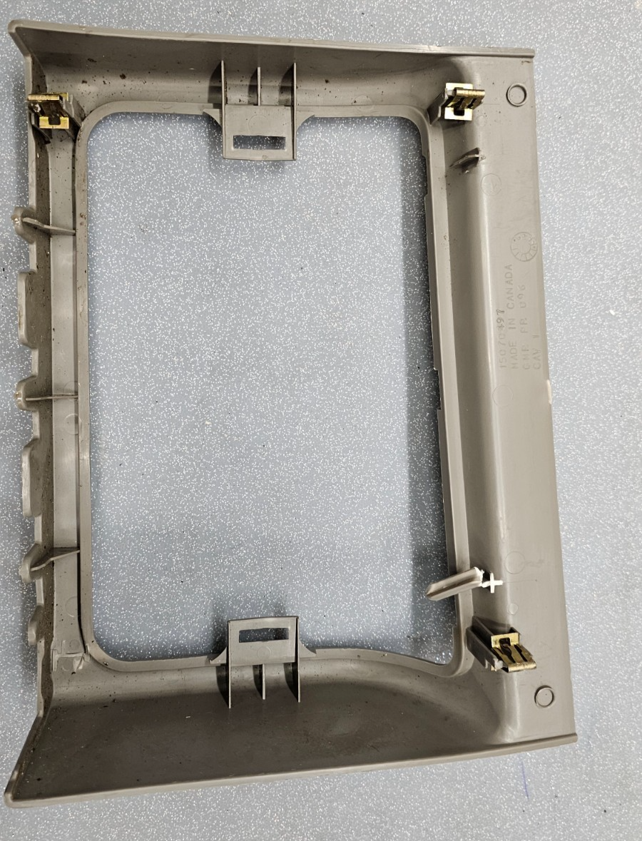 🔥03-06 CHEVY SILVERADO SIERRA DASH UPPER CENTER CONSOLE STORAGE CUBBY BEZEL TAN