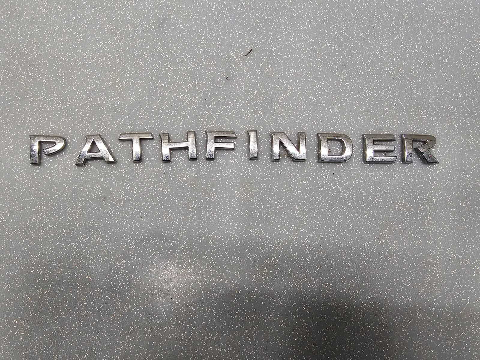 🔥05-12 NISSAN PATHFINDER GATE LID EMBLEM BADGE SYMBOL LETTERS NAME PLATE SCRIPT