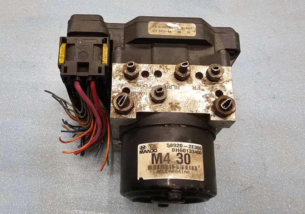 🔥04-09 Hyundai Tucson 05-10 kia Sportage ABS AWD Brake Pump Module Motor Assy