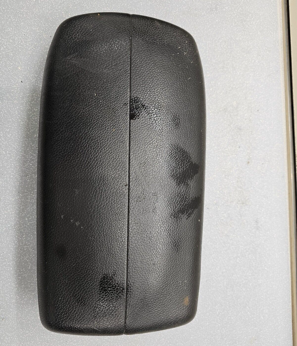 🔥10-13 Kia Sorento Console Lid Cover Leather Top Pad Armrest Assembly Black OEM