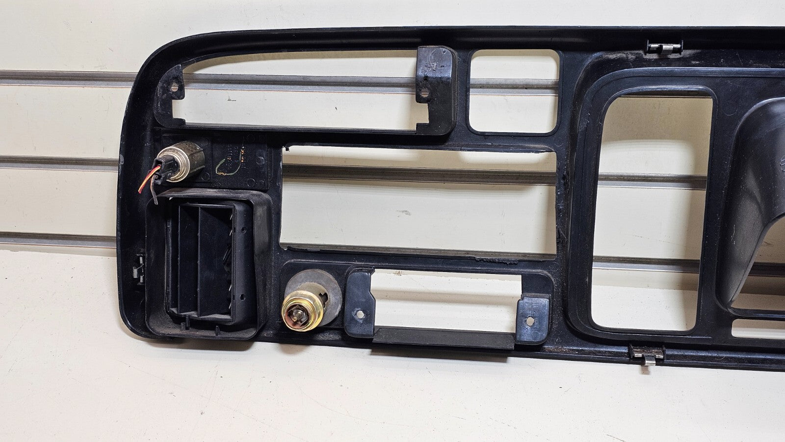 🔥94-97 Dodge Ram Dash Instrument Speedometer Cluster Trim Bezel Panel Black