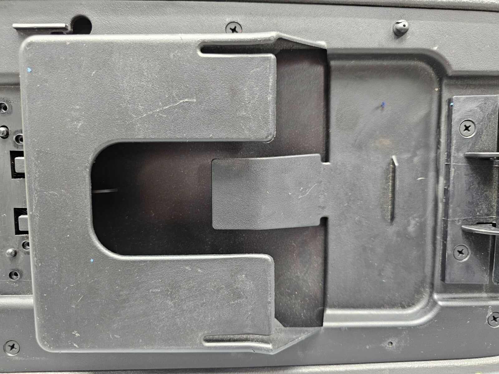 02-05 EXPLORER Mountaineer Center Console Lid Armrest Top Cover Assembly Black