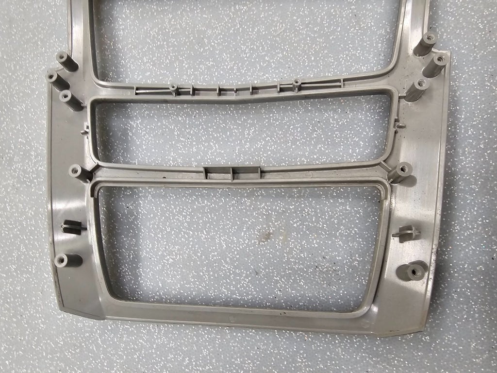 🔥08-13 Cadillac CTS Dash Radio Control Panel Trim Surrounfd Bezel Silver B44