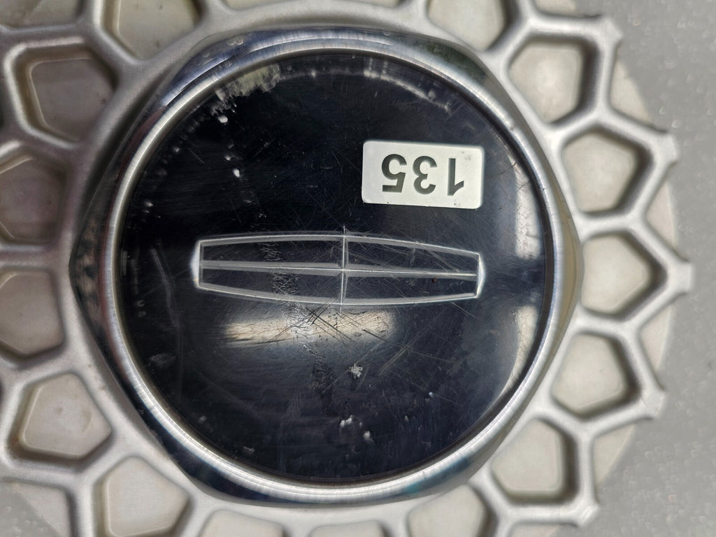 90-97 LINCOLN TOWN CAR FRONT REAR WHEEL TIRE COVER CENTER CAP HUB CAP SILVER OEM