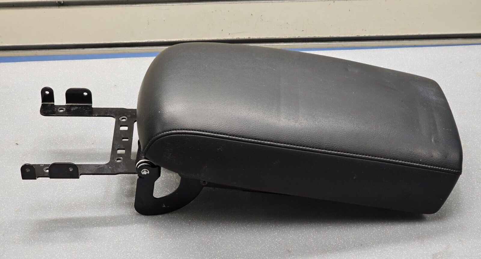 🔥09-14 MURANO CENTER FRONT CONSOLE ARM REST LID BOX TOP PAD COVER LEATHER BLACK