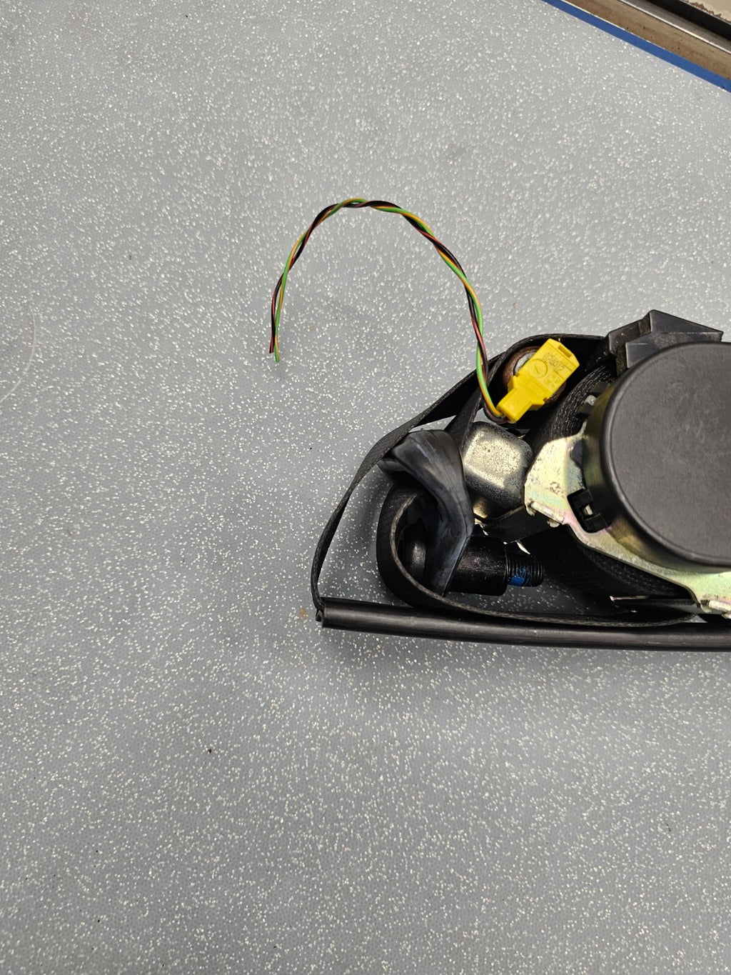 🔥2010 - 2013 FORD TRANSIT CONNECT DRIVER SIDE FRONT SEAT BELT RETRACTOR
