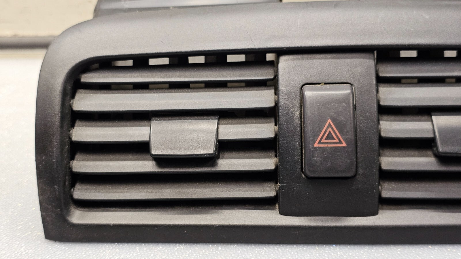 🔥00-04 Toyota Avalon Center Dash Air Vent Heater Conditioning  Black