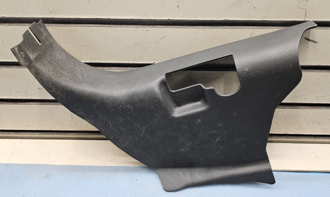 🔥99-06 SILVERADO SIERRA LEFT DRIVER KICK LOWER TRIM PANEL HOOD PROP BLACK