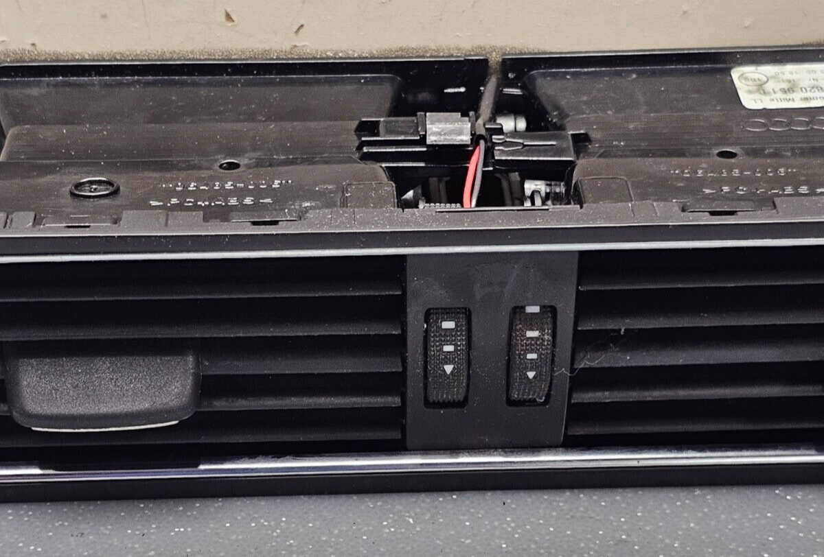 09-12 Audi A4 S4 A5 Center Dash AC Air Vent Heater Conditioner Instrument Black