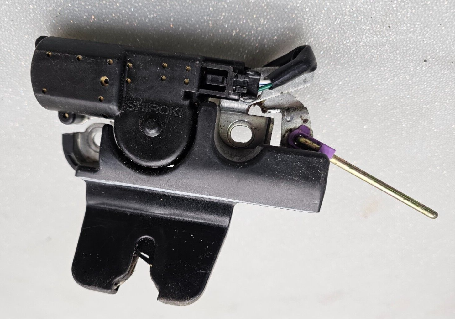 02-06 Toyota Camry Trunk Deck Lid Latch Power Release Lock Actuator ASSEMBLY OEM