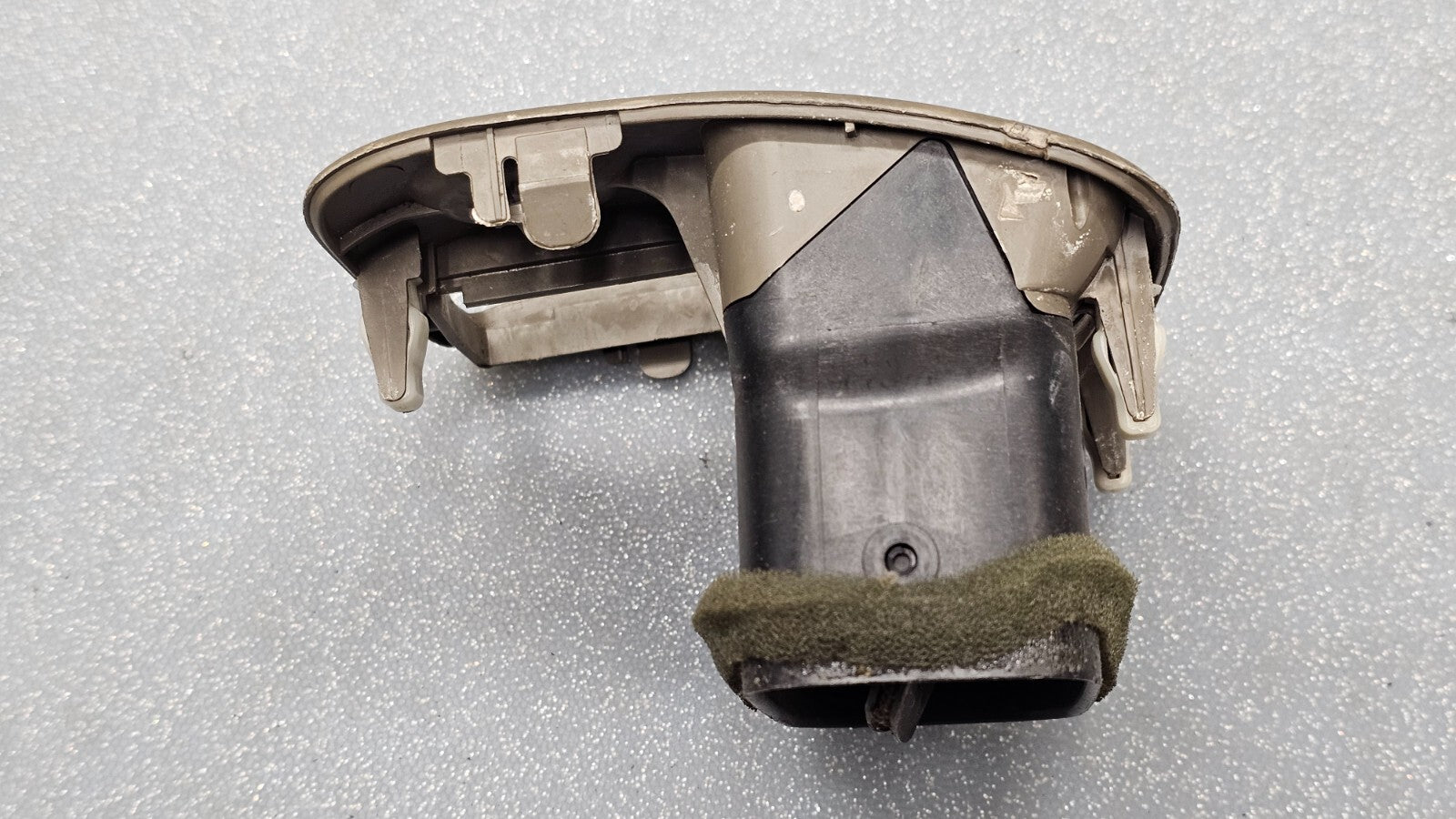 🔥98-02 TOYOTA COROLLA Dash Left Driver Air Vent Heater Conditioning Dark Tan