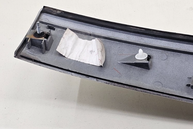 🔥2009-2013 SUBARU FORESTER REAR TAILGATE TRUNK MOLDING TRIM W/ BADGE GRAY OEM